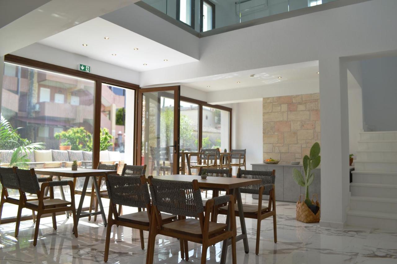 Iades Suites Afytos Zewnętrze zdjęcie