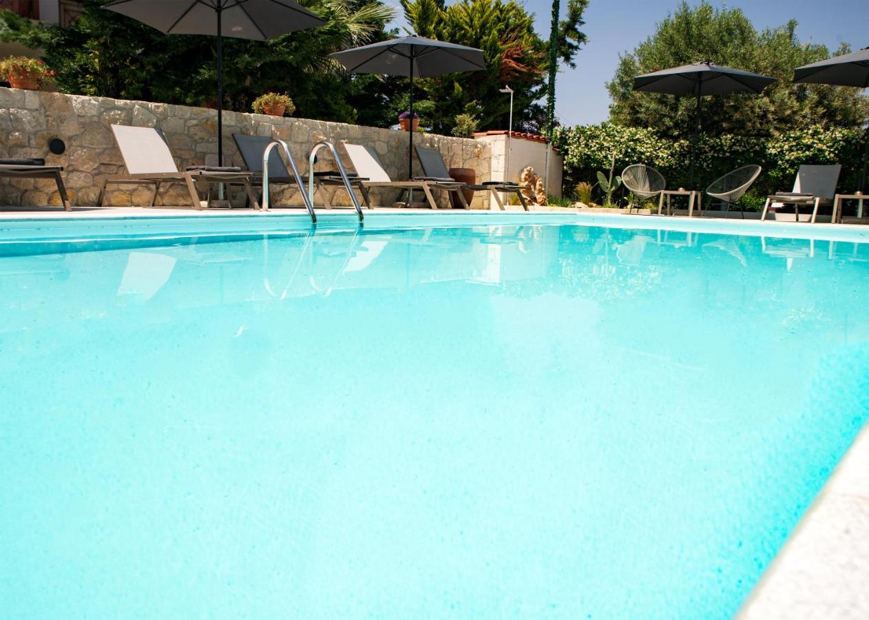 Iades Suites Afytos Zewnętrze zdjęcie